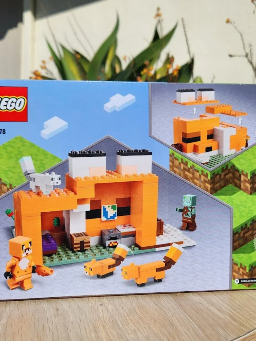 NEW LEGO MINECRAFT Fox Lodge House 21178 Drowned Zombie You will receive: (1) LE - Picture 3 of 9
